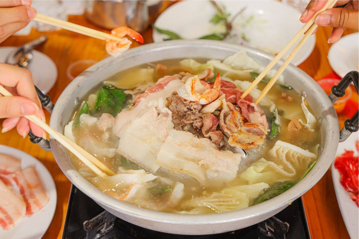 Bangkok tom yum seafood soup served at local stall