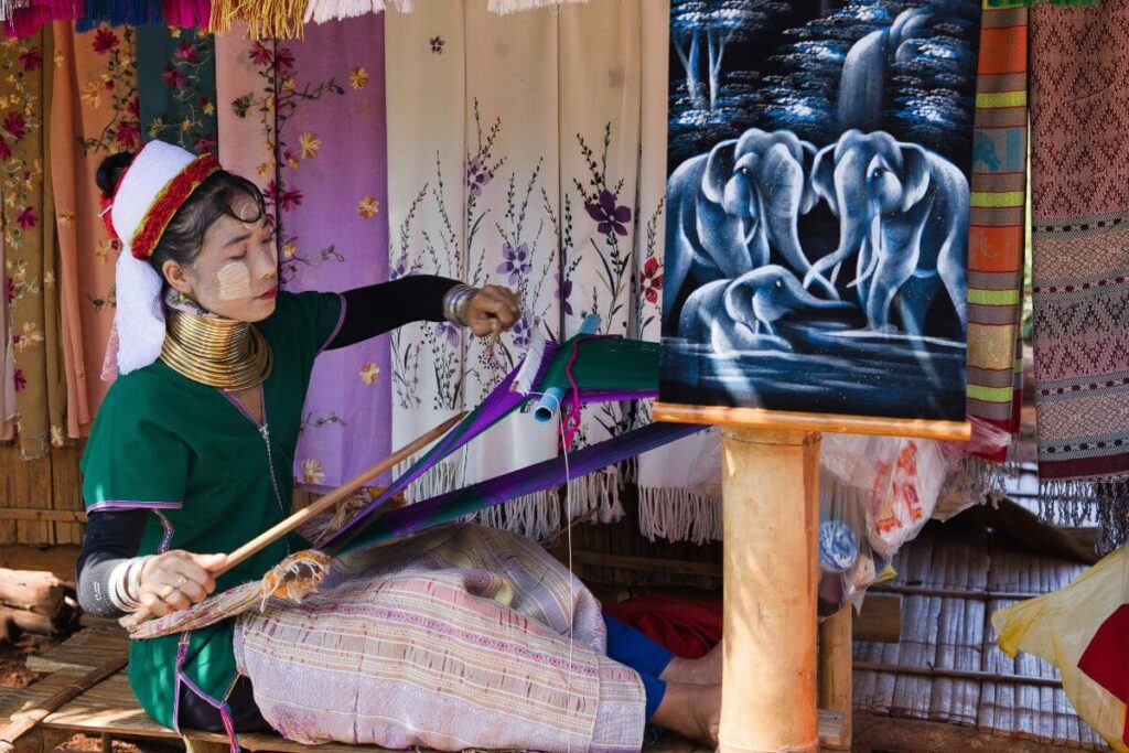 lanna village northern thailand villager traditional weaving