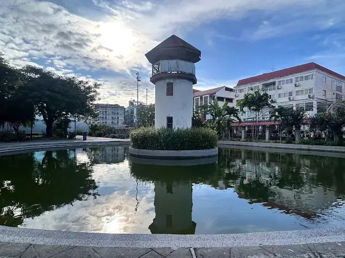 Rommaninat Park in the old city area of Bangkok with greenery and open paths