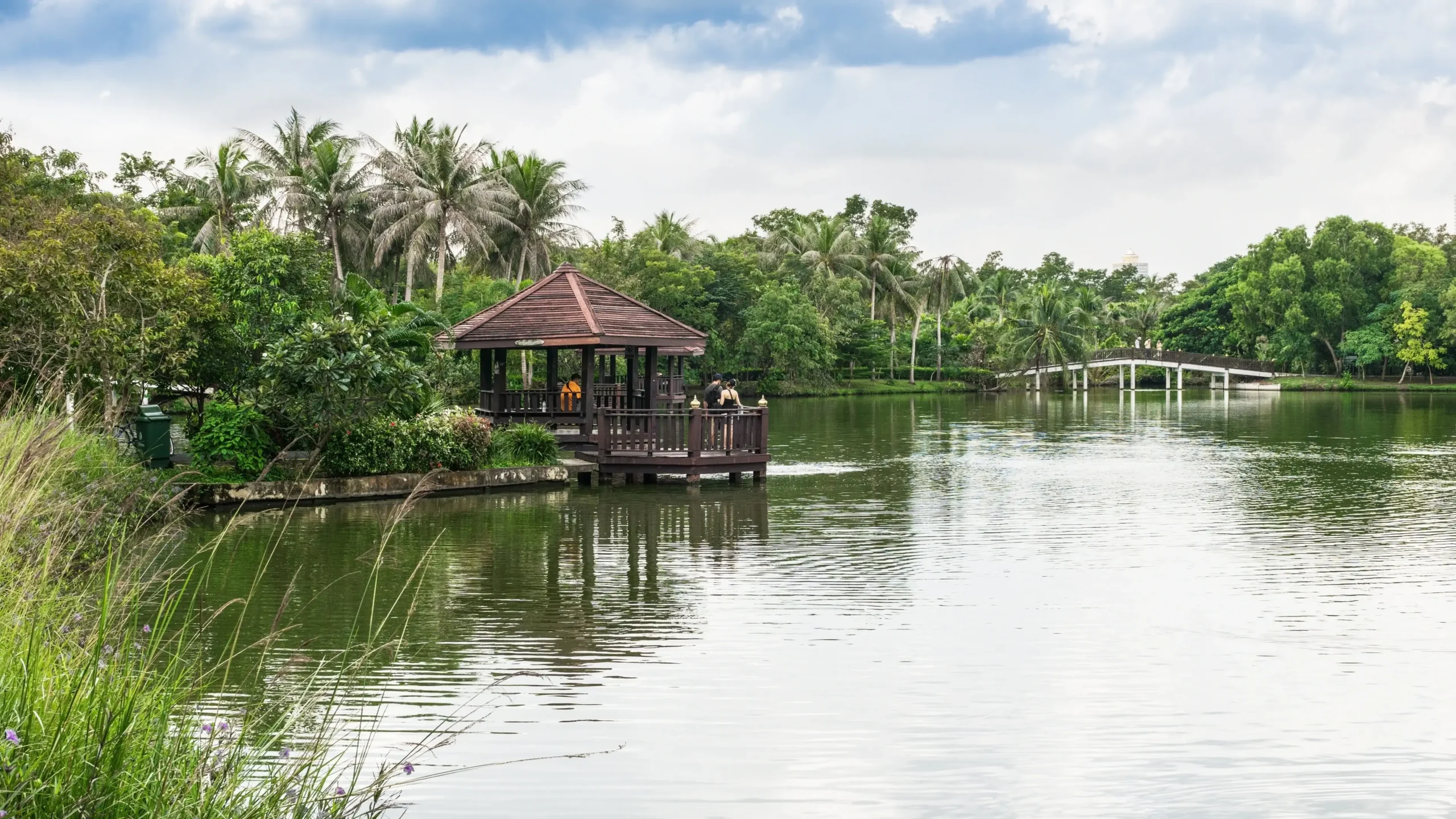 Sri Nakhon Khuean Khan Park and Botanical Garden in Bangkrachao with green paths and shaded areas