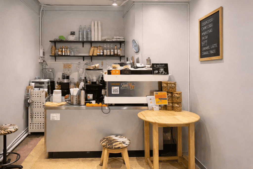 hidden gems cafe in bangkok old town