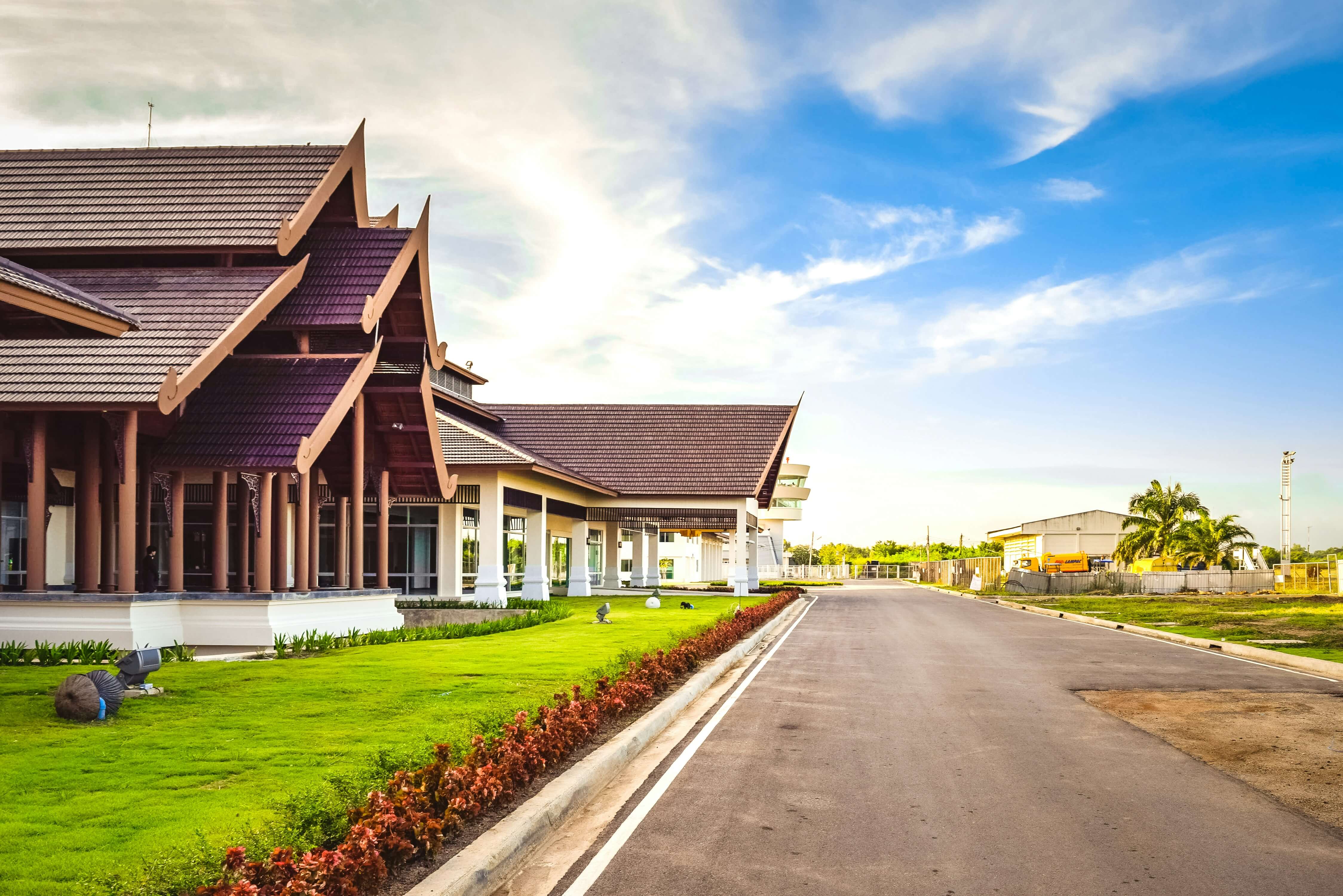 Historic 19th century teakwood mansion with many pillars, Lampang